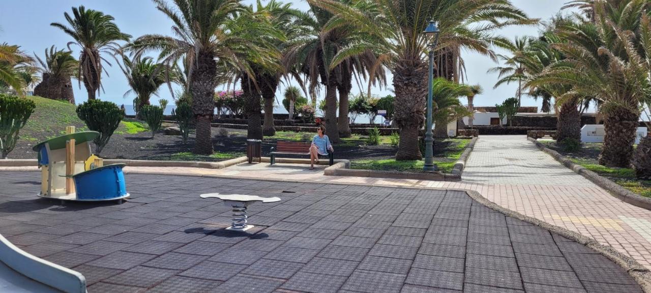Casahost Bastian Boutique II Seaview Διαμέρισμα Costa Teguise Εξωτερικό φωτογραφία
